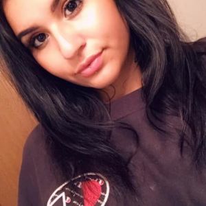 Meet your Posher, Carmina